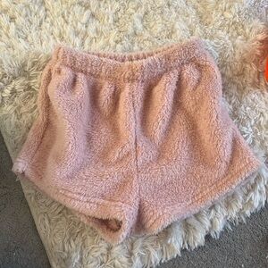 Women’s Cozy Pink Fleece Shorts. Size M